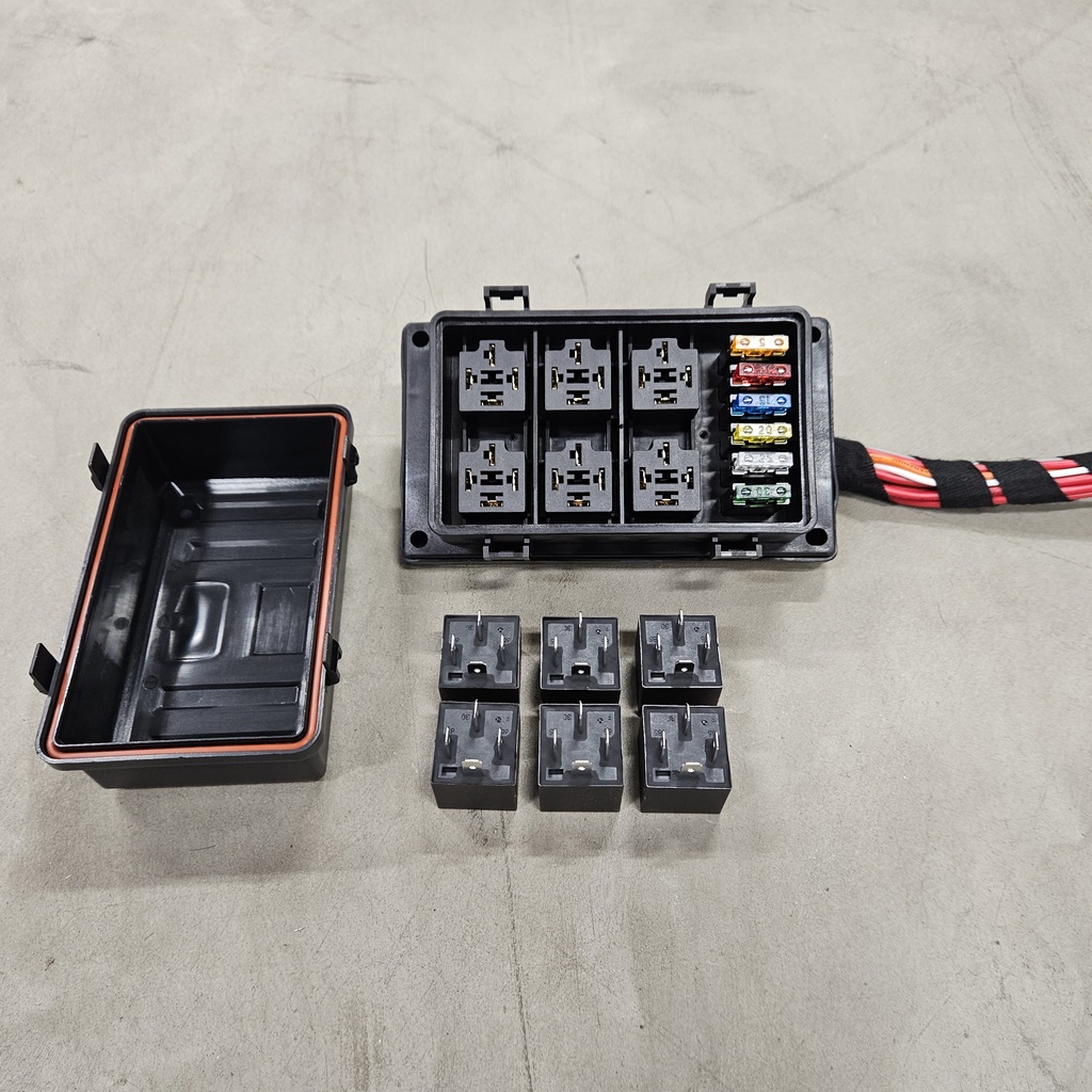 Weatherproof Relay and fuse box RB6-W (Bottom mount)