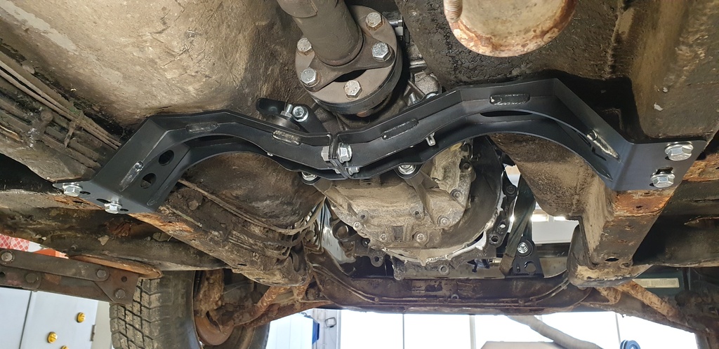 Gearbox mount BMW ZF 6vxl - Volvo 240
